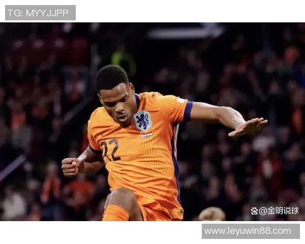 马伦谈与邓弗里斯默契配合称共同训练已久助力球队表现